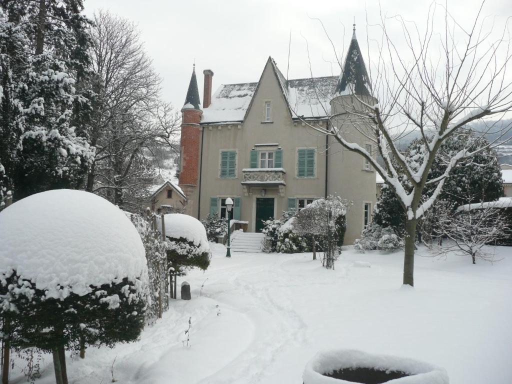 Au Fond De La Cour Bed and Breakfast Veyre-Monton Eksteriør billede
